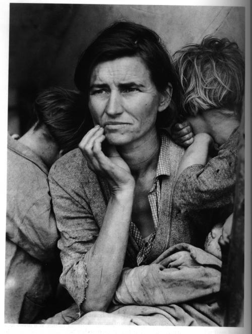 Florence Owens Thompson - in the unretouched photo, Mrs. Thompson's fingers could be seen on the tent pole.